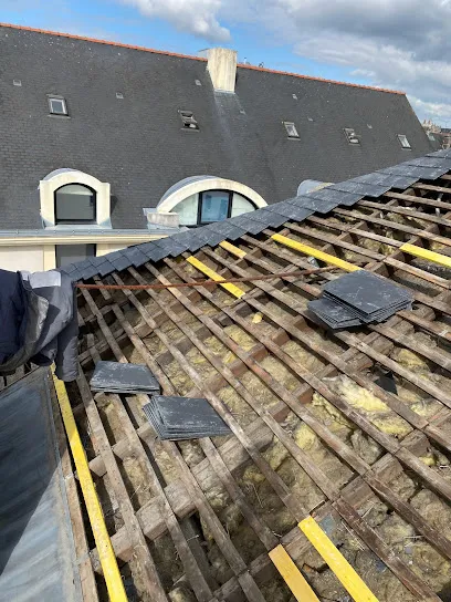 Image de Couvreur à Rezé - A&C couverture - pose rénovation et dépannage tout type de toiture tuile ardoise et bac acier
