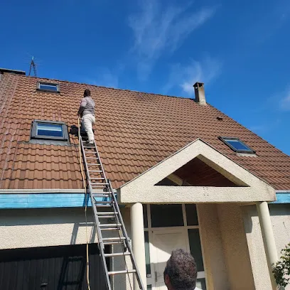 Image de Demousse renov - Couvreur Gargenville: couverture Nettoyage toiture Démoussage Réparation Rénovation Yvelines 78 Vernon