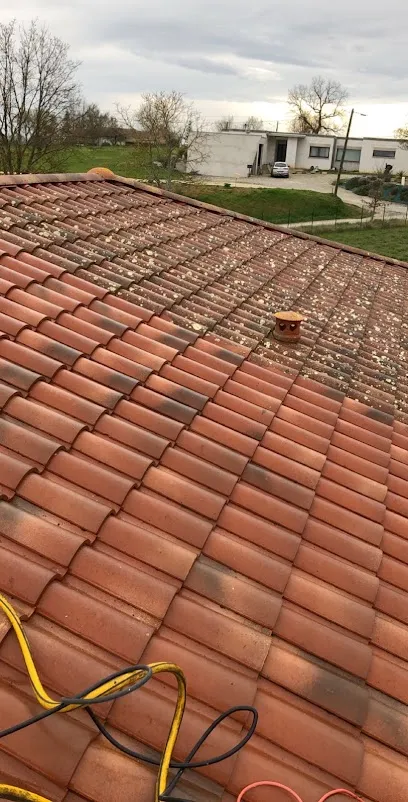 Image de Les Compagnons Couvreurs L’isle-Jourdain Gimont Auch 32 Leguevin Toulouse 31 Tous Les Alentours Spécialiste En Rénovation Et Réfection De Toiture Dans L’Haute-Garonne 31 et le Gers 32