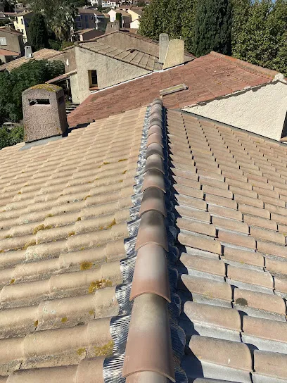 Image de SOS FUITE TOITURE - Couvreur - LE LAVANDOU